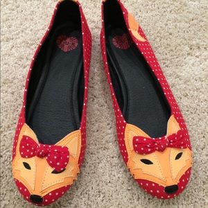 US Size 7 Red Fox Flats (new with tags)